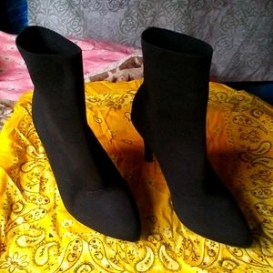 Cushionaire Memory Foam heels